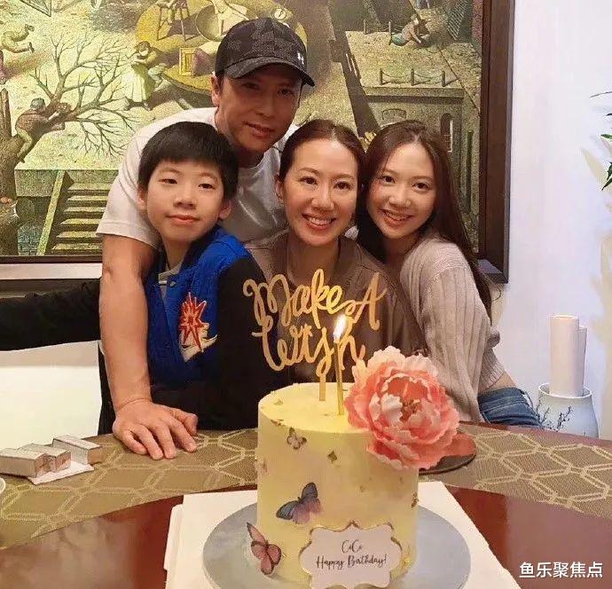 梅婷|甄子丹儿子长得真高，才13岁就快与妈妈一样高，基因强大