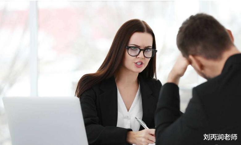 退休|面试官：你有7杯水却来了8位领导，该怎么办？