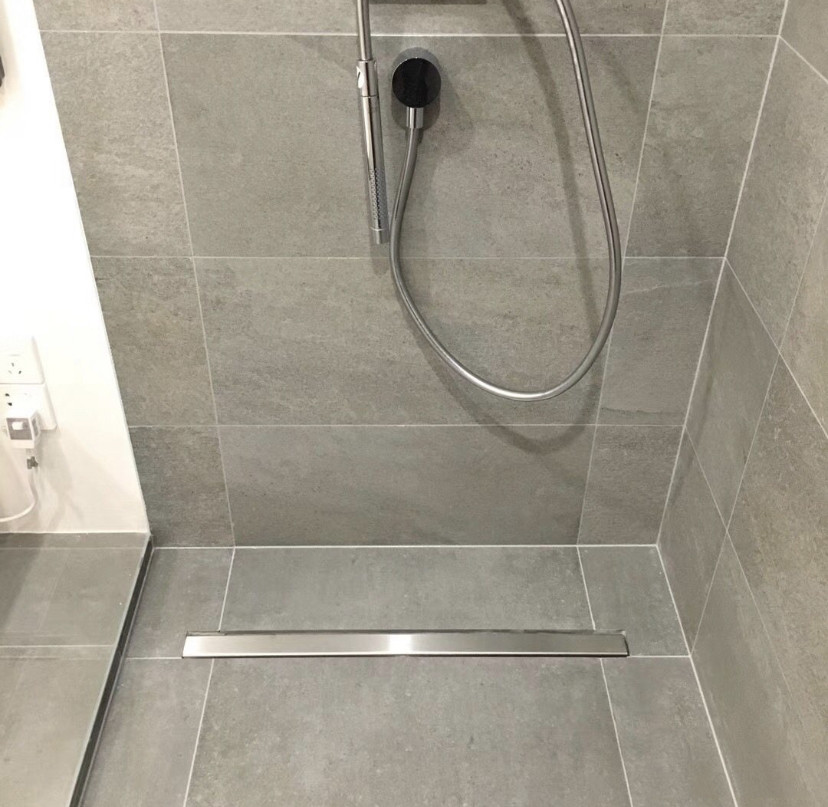 出差发现一户人家，卫生间这样布置！免去不少家务活，越用越干净