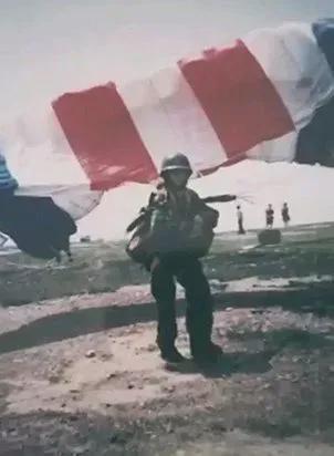 旺旺屋 老奶奶到银行转账300万 ，工作人员立即报警，却被老人身份吓一跳……