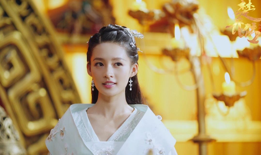 李沁|很多火爆剧有她，恋爱节目也有她，为什么李沁就不火呢？