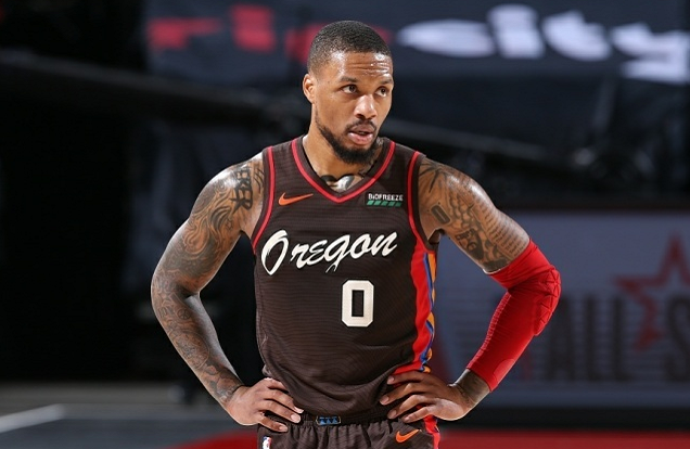 安东尼·戴维斯|利拉德轰37+5记三分仍无缘今日最佳！对不起，你碰到MVP了！