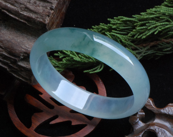 翡翠|都说翡翠行业门道深，作为新手，翡翠的这几点和“三不买”知识要知道！