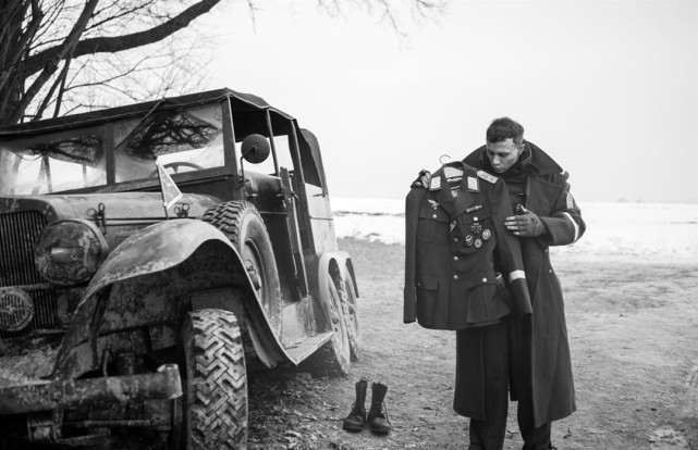 柳岩|豆瓣8.6分,根据二战真实骗局改编,一部堪比恐怖片的战争片