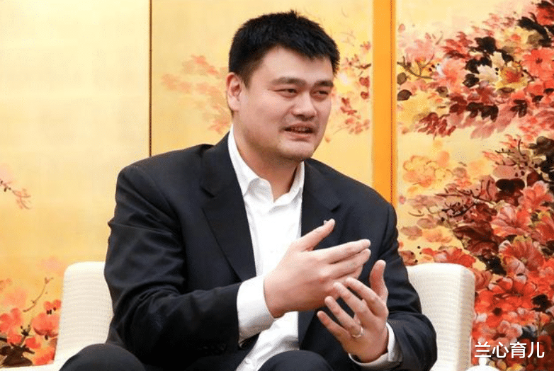 姚明|為什么你的女兒是美籍？面對(duì)記者的質(zhì)問(wèn)，姚明這樣回答