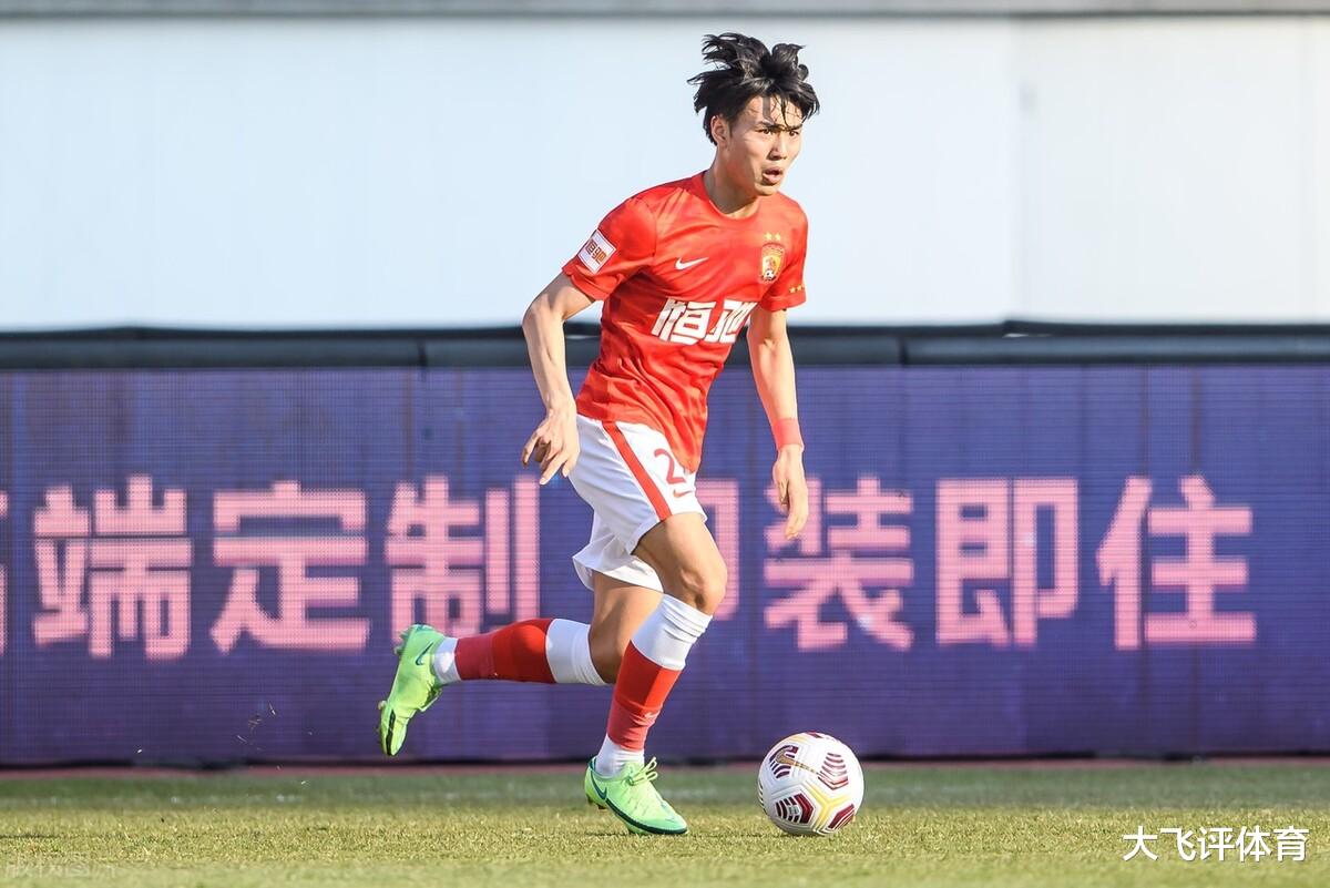 廣州隊|鄭智斗法萊科，全華班廣州恒大與上海海港的實力對比！