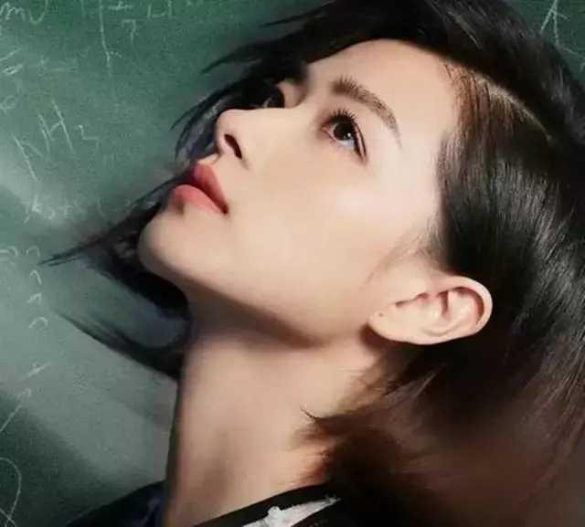 万茜|她自曝被“潜”7次，事业巅峰期却意外产子，父亲是谁至今成谜