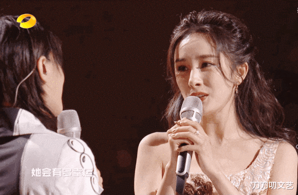 邓丽君|跨年收视大战：杨紫创全场高峰，王一博不敌，周深邓丽君才是绝杀