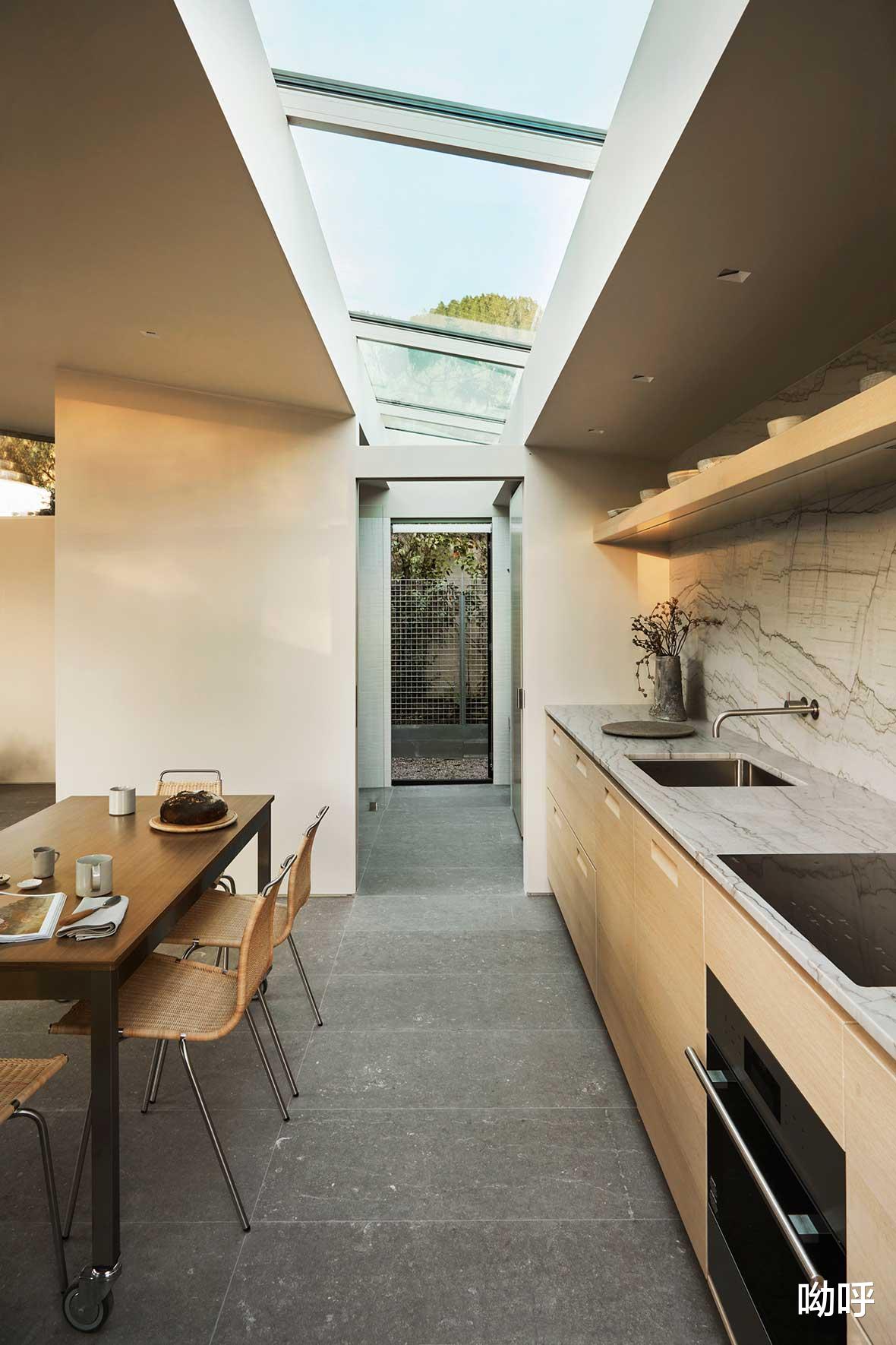 一位作家的避世海边小屋