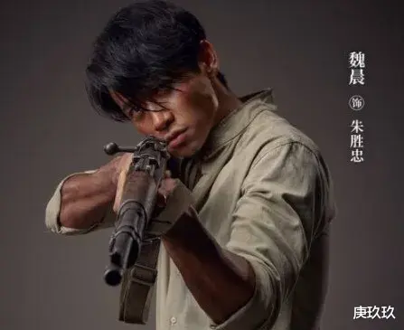 管虎|管虎生气地说：就算《八佰》的票房再高，我都不会再用张译了