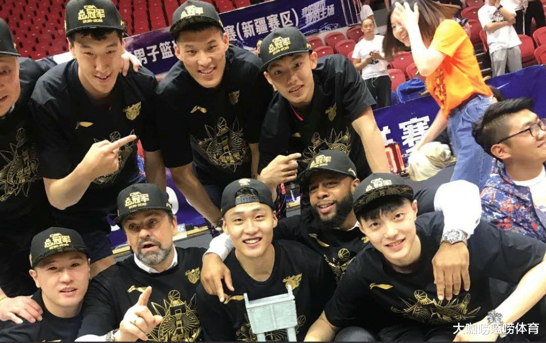 广东男篮|曝广东“威少”离队！朱芳雨神操作载入史册，滴水之恩涌泉相报