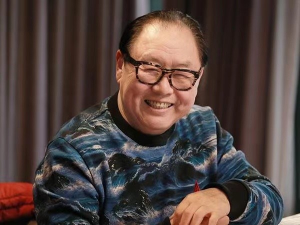 |马德华：娶初恋为妻，花花世界再美，也不及“嫦娥”半分