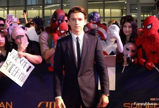 汤姆·赫兰德|荷兰弟片酬超低，不如内地小花，真是苦命打工人