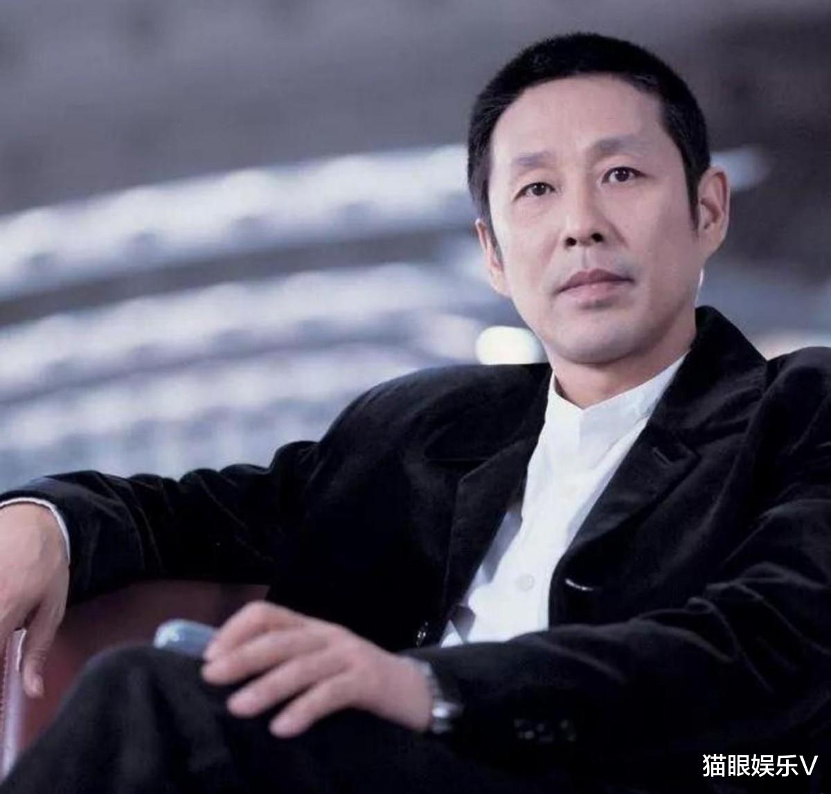 陈道明|陈道明主席范好足！现场教导青年演员，张子枫蒋依依等人站姿恭敬