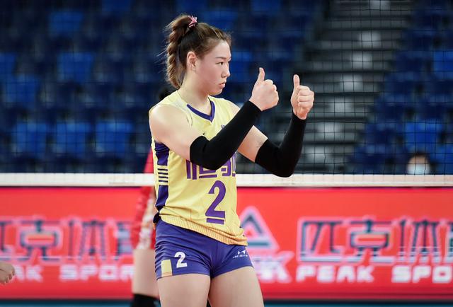 漳州|中国女排，国产“暴力接应”入围二期漳州集训，主帅盼其注重过程