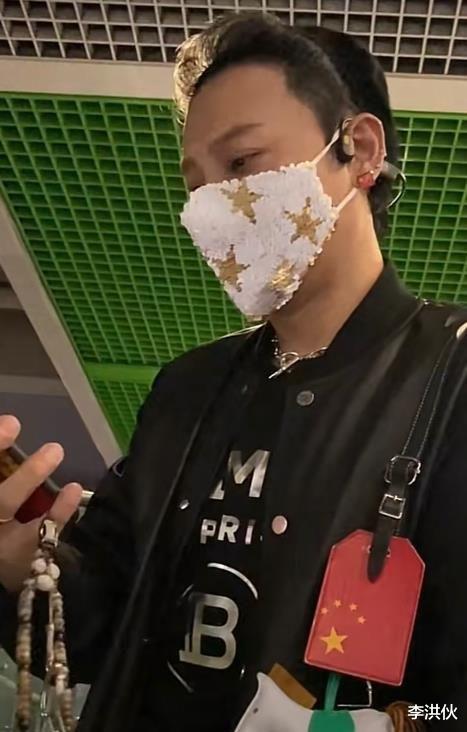 陈志朋|陈志朋有多爱国?从口罩到手机壳再到定位地址,全都体现爱国心