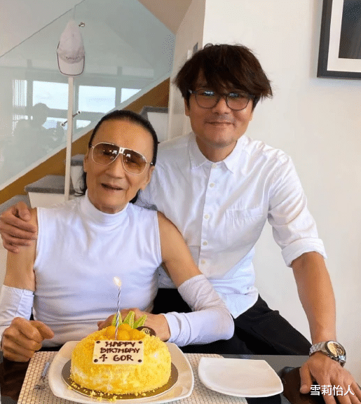 谢贤|带你参观谢贤在香港的家，85岁还坚持自己做饭，每天生活很自律