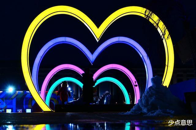 少点意思 吉林：丈夫给妻子600现金，还留言要求找80，妻子回应很真实