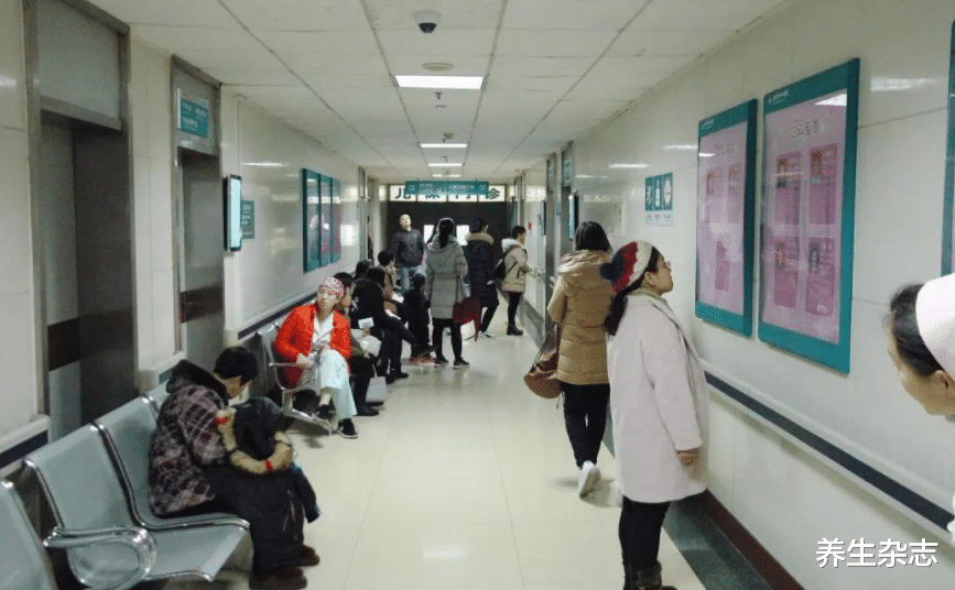 鸡蛋|每天一颗鸡蛋，28岁男子患上胃癌，医生：“1种鸡蛋”比酒伤胃，别再吃