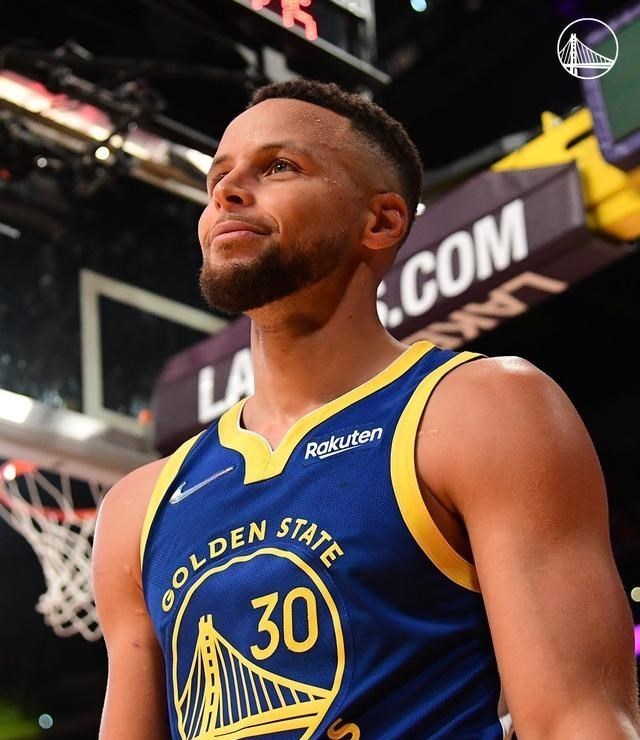 嘟小薯 爆冷！5虎将80+31，勇士逆转湖人！库里3双，詹眉67+22，威少8分