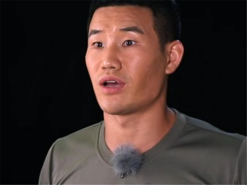 长津湖|嘎子哥谈《长津湖》镜头,怒斥营销号带节奏,为何非抓着我不放?