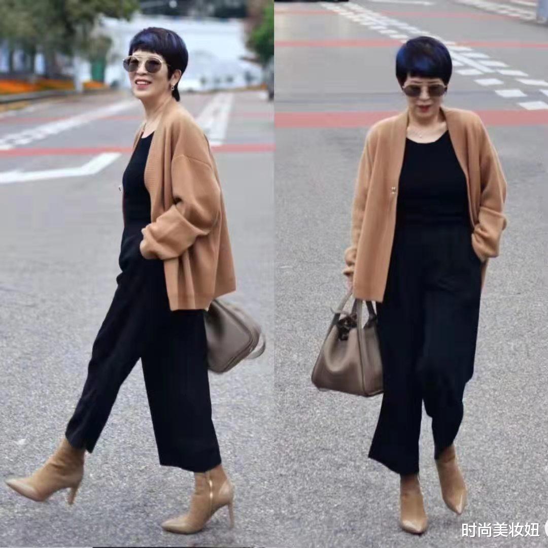 时尚美妆妞 这才是60岁该有的秋冬穿搭，实用又时髦，轻松摆脱“老气”