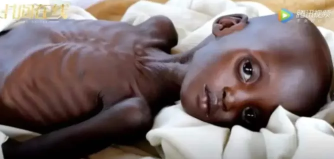 央视|央视痛批，一天倾倒27万瓶牛奶，只为追星：他们还有底线吗？