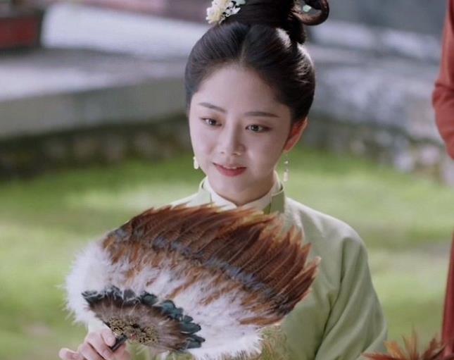 谭松韵|女主变女配？《锦心似玉》番位引争议，谭松韵“咖位”竟不如女二