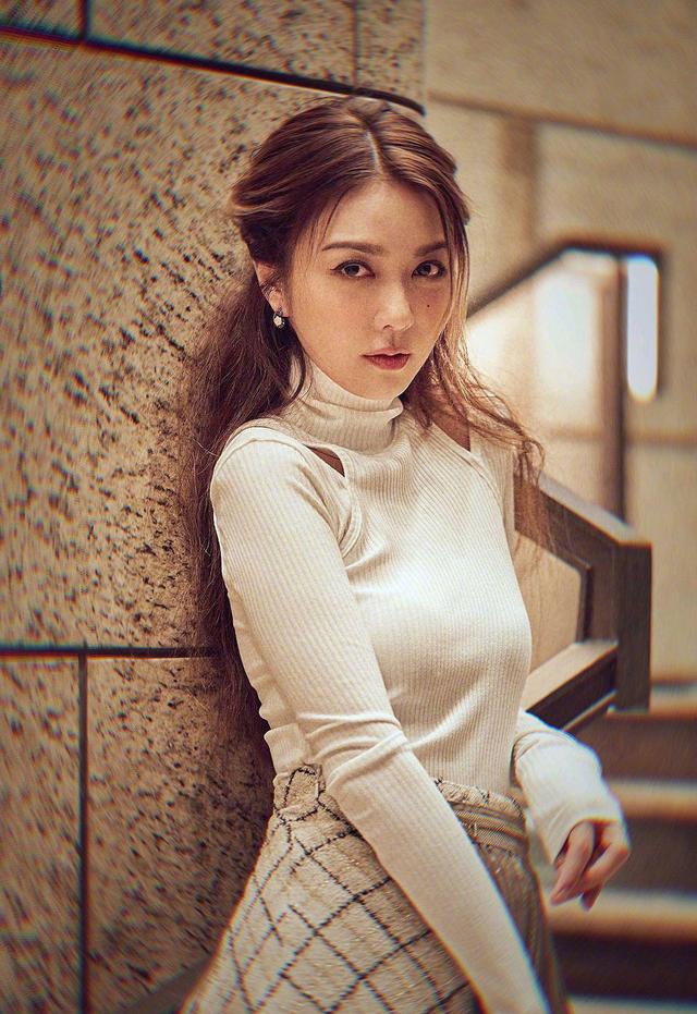 周慧敏|香港公认的十大玉女: 张柏芝勉强上榜，周慧敏只能排第三！