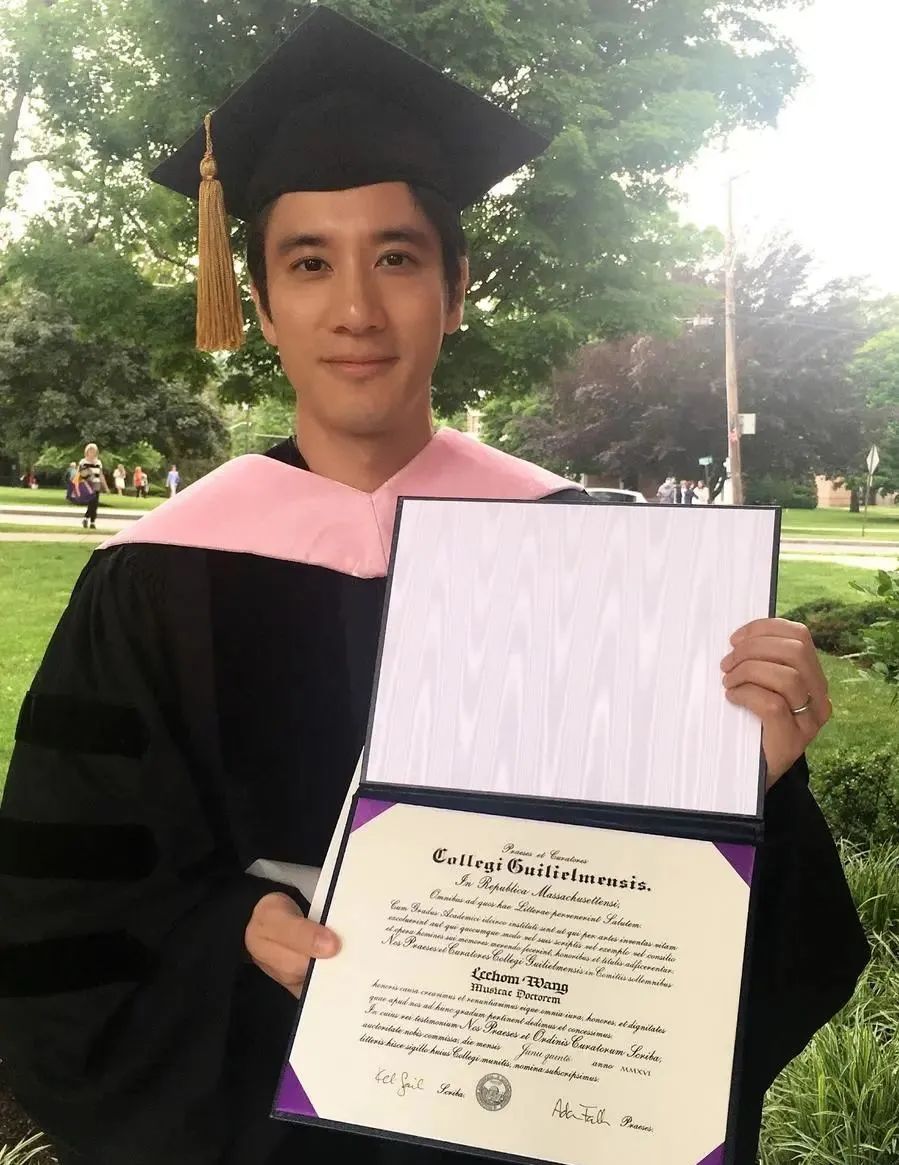 王宝强|博士哥哥获840万美元拨款，王力宏：在我们家，我是最弱的