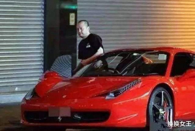 家族荣耀|他白手起家年赚36亿！娶到被王晶捧红的著名艳星，堪称人生赢家