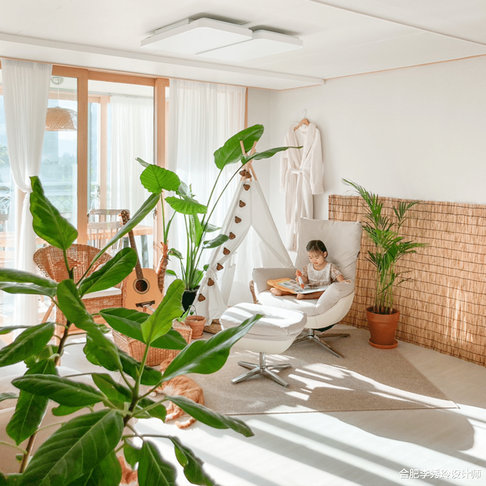 |同样是100㎡左右，她家客厅不放电视，阳台多功能设计，好住多了