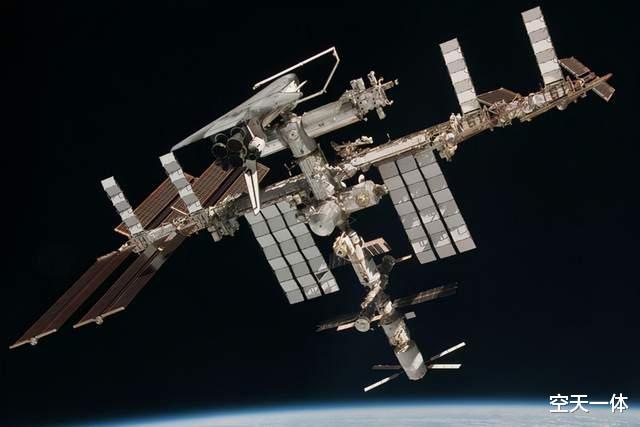 月球 从来没有躺赢，美国月球门户空间站来了，俩舱段接近完成地面建造