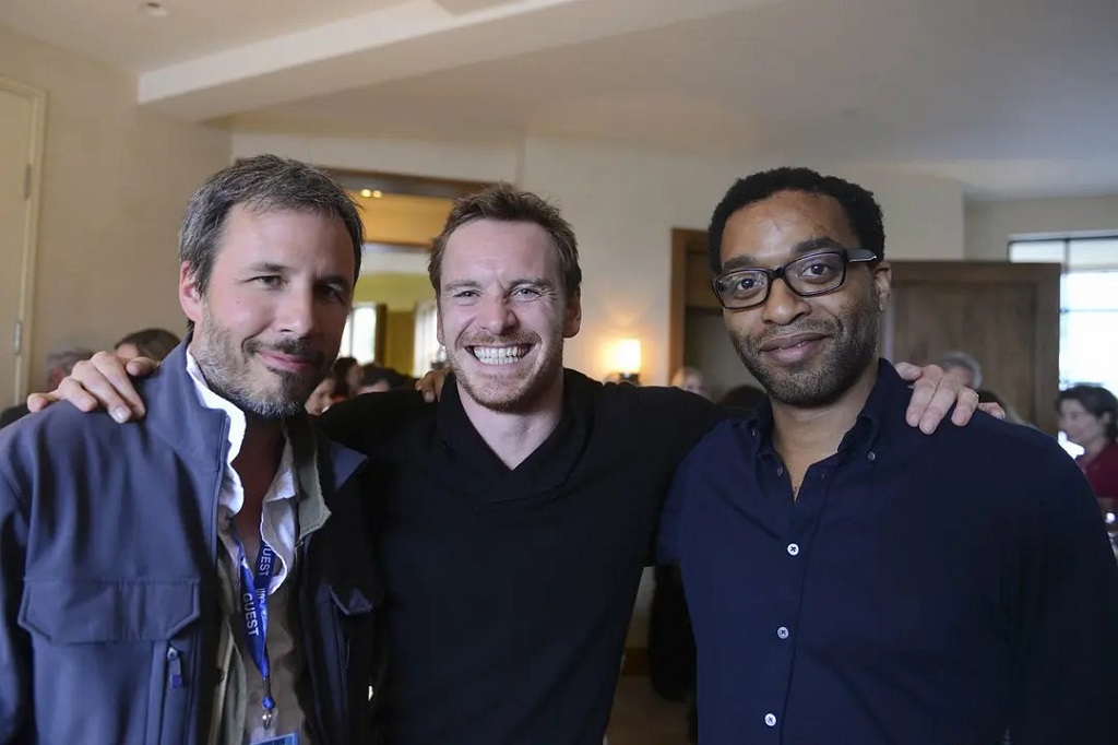 沙丘|科幻巨作《沙丘》官宣定档，这部好莱坞顶级大片不容错过