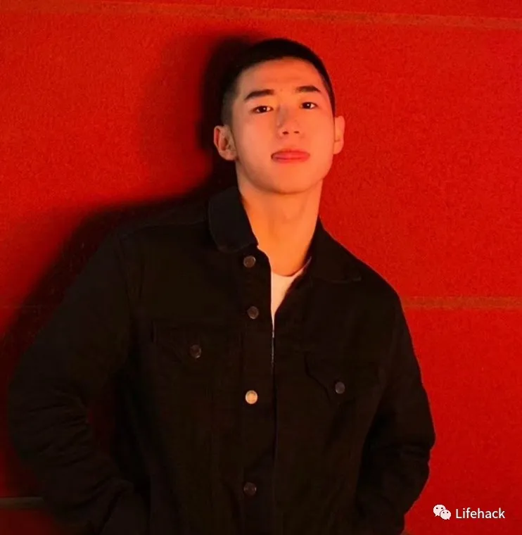 酸奶|网吧偶遇寸头天菜,果然男生留寸头最帅比