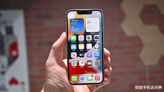 小屏|叫好不叫座的四款手机,热度正在逐渐走低!