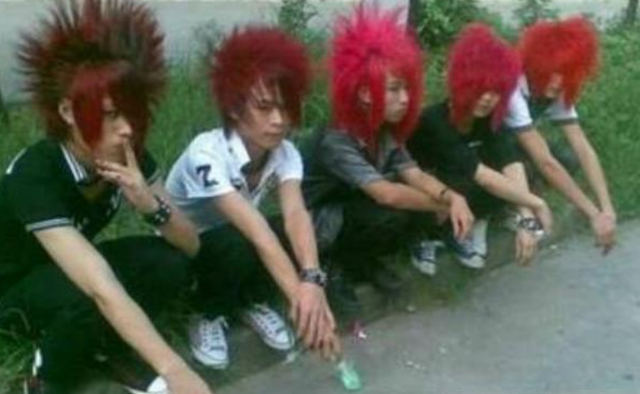帽子 中国男性发型的六次变迁史！2006年的洗剪吹，至今无人能理解