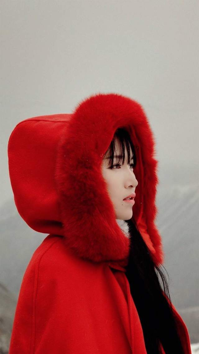 李子柒|李子柒接受采访,说起自己曾经的经历,没想到她居然还会DJ打碟