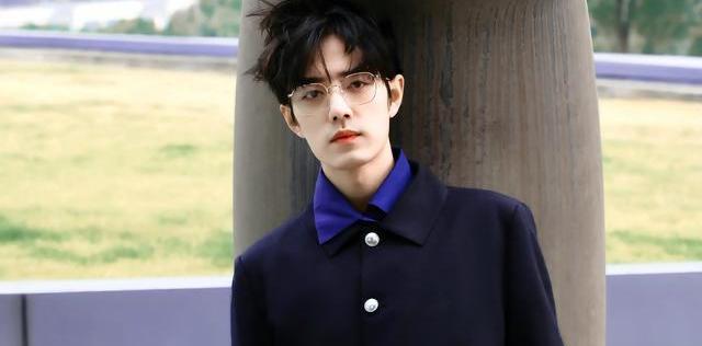 肖战|肖战悼念挚亲引全网心疼！“落笔时间”扎心，粉丝：忘不了那一天