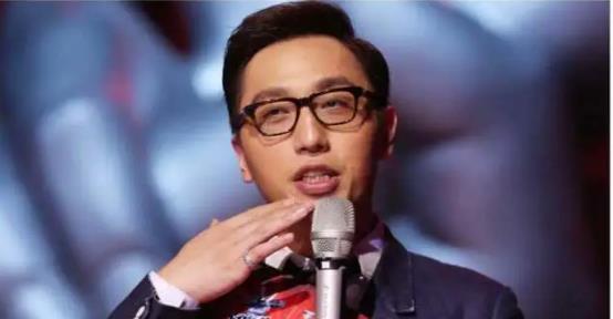 华少|华少从“浙江卫视一哥”，到如今地位不如沈涛，他做错了什么？