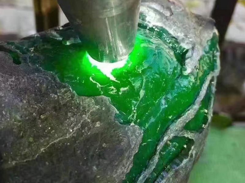 铜币|因为这两个翡翠场区缅甸出现了一个“小香港”