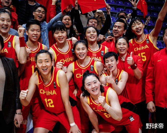 女籃|命中5記三分，難阻終結(jié)14連勝！22歲前鋒女國(guó)手，又美又能打啊