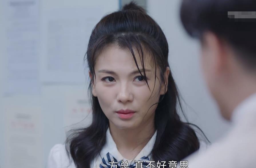 花匠小美 靳东闫妮遇到对手了，刘涛新剧4天收视率破1，热度赶超《突围》