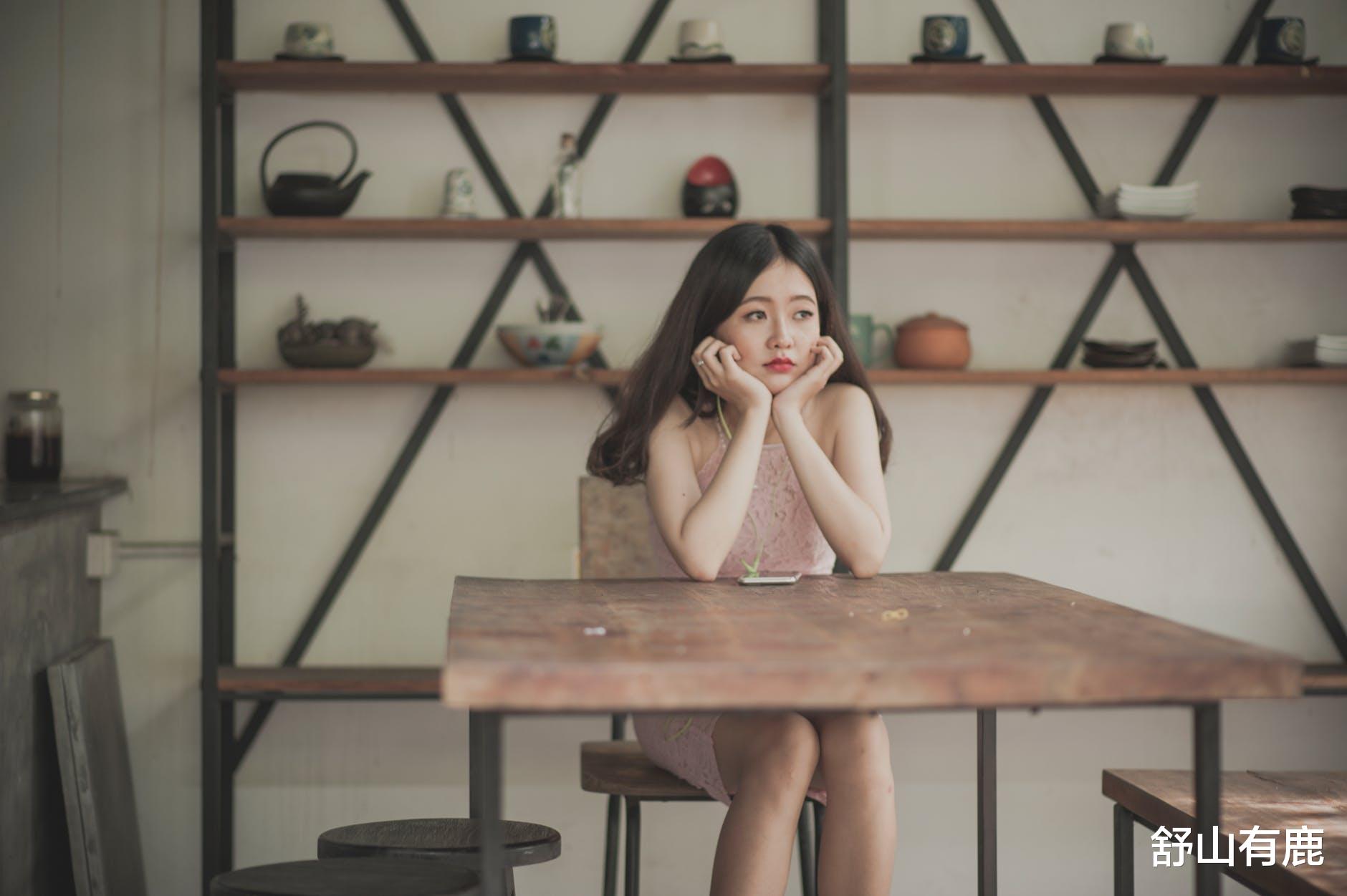 舒山有鹿|人到中年最大的不幸,并非无钱无势,而是有这些坏习惯,误了自己