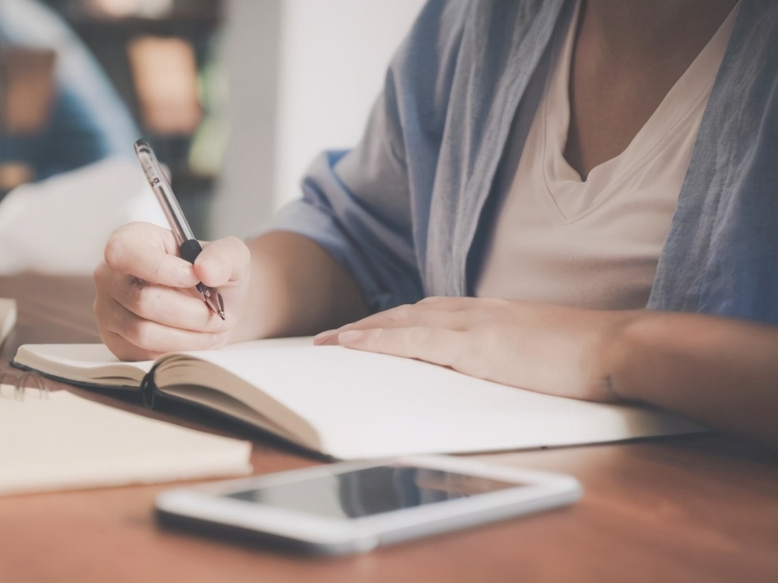 神鸟知讯资讯站 熟蛋返生能孵小鸡，奇葩论文侮辱谁的智商？作者：学生有特殊能力