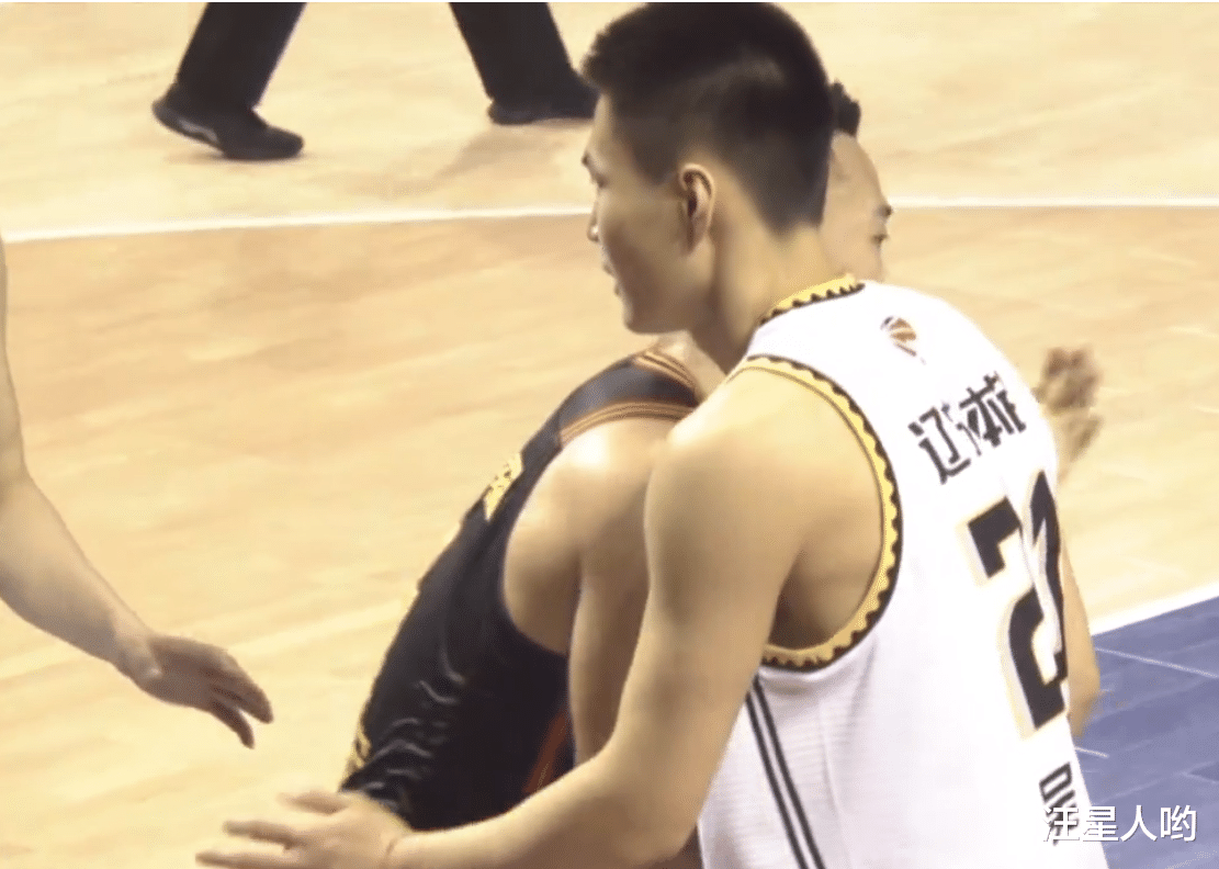 郑智|93-80！辽宁队大爆发，送深圳队4连败，创3大纪录，姚明观战