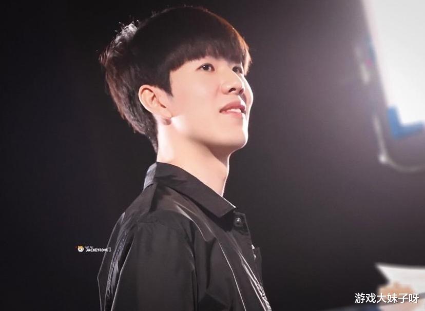 theshy|Theshy加入WBG就出事，下路公开表达不满，阿bin不应该走