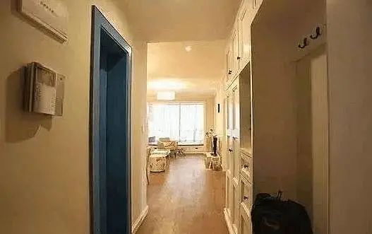 榻榻米|老公装修也太聪明了!在阳台上装一个榻榻米,立马多出一间房!