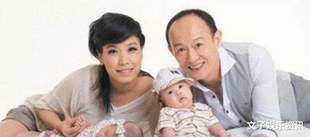 金士杰|他57岁娶22岁女学生，生活中娇妻喊他“爸爸”，60岁喜得龙凤胎