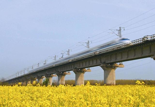 上海市 江浙沪共建一条高速铁路，长163.71公里，黄金旅游线路即将成型